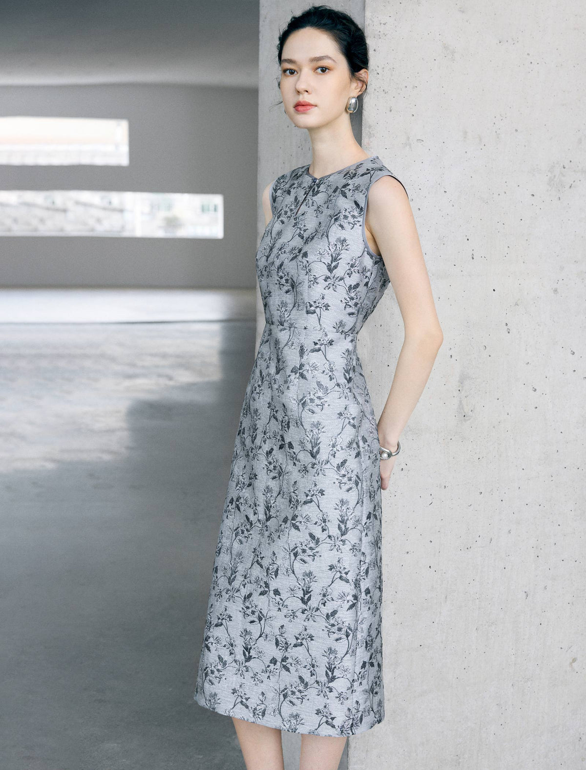 Ink-Wash Floral Sleeveless Midi Dress