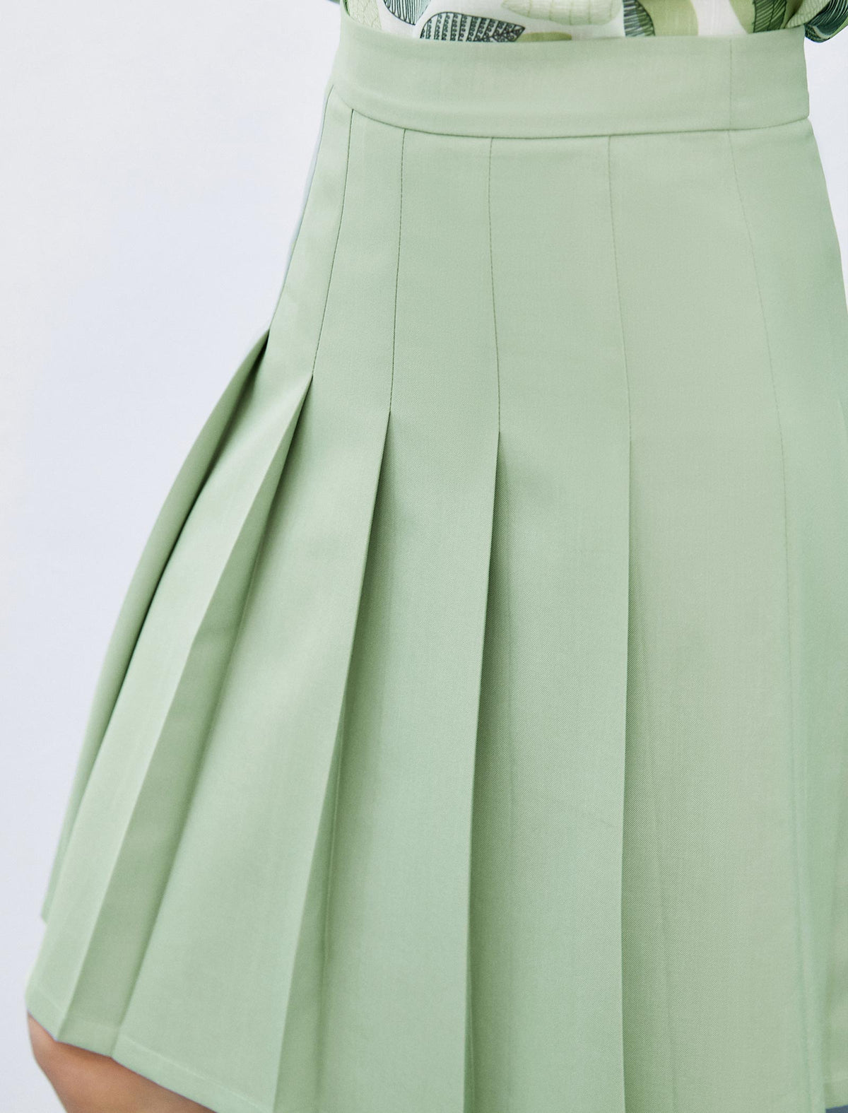 Solid Color Pleated A-Line Skirt