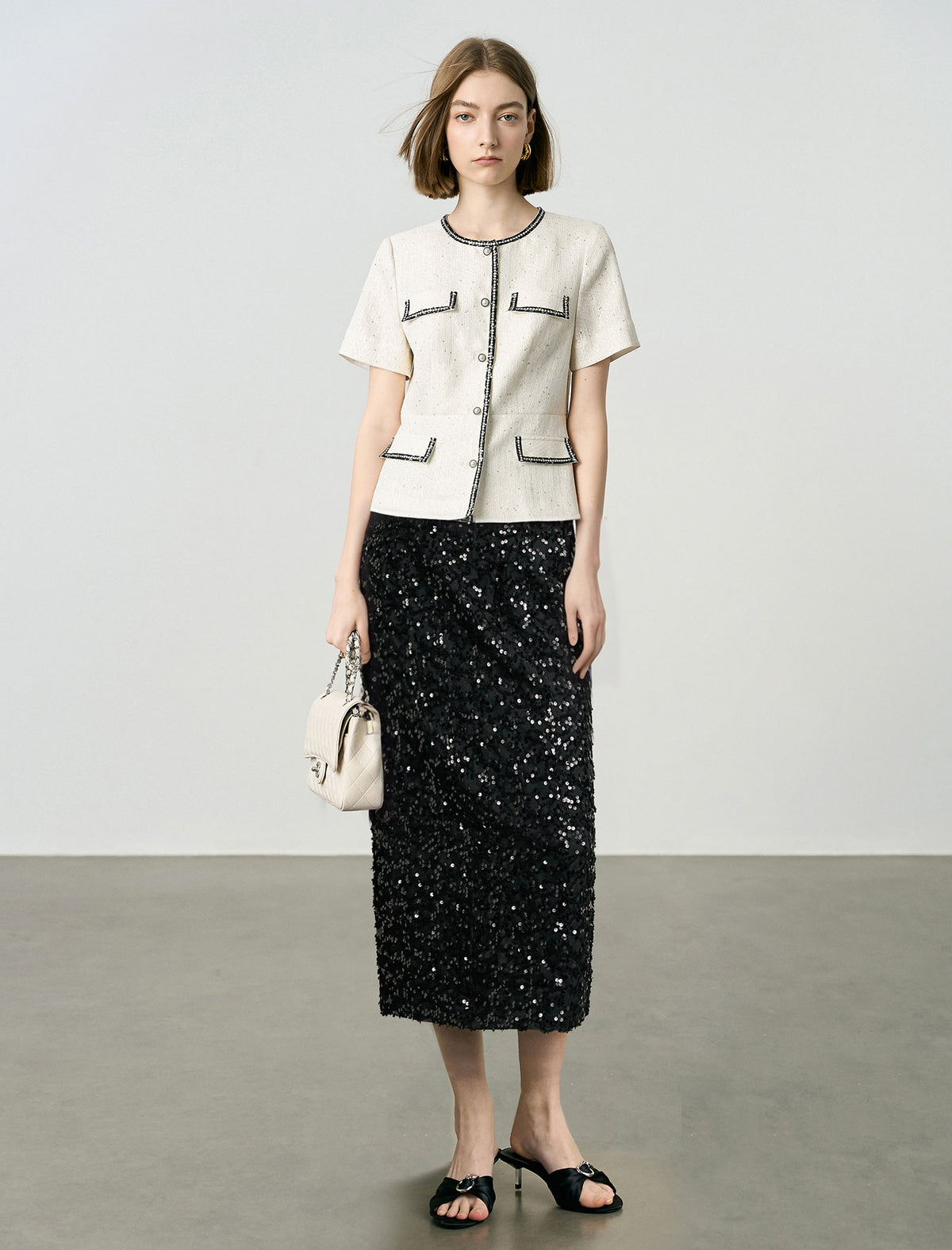 Elegant Black Trim Pearl Button Short Sleeve Jacket