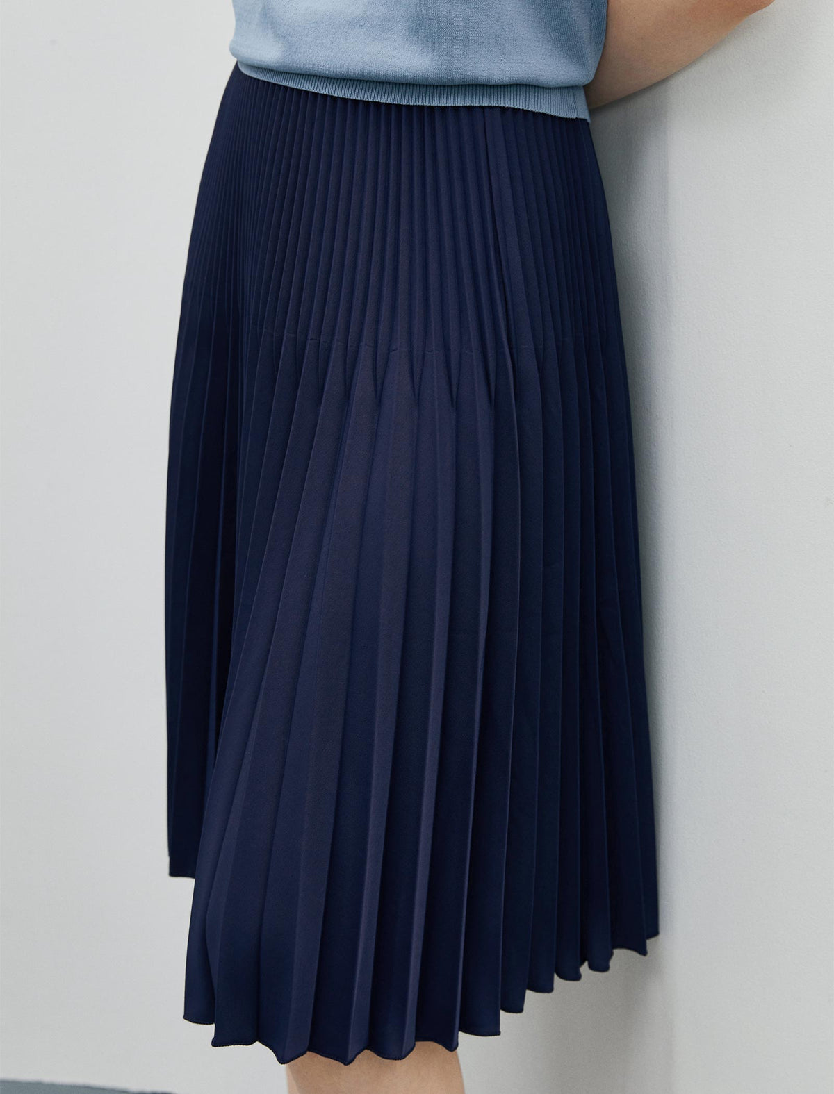 Solid Color Pleated A-Line Skirt