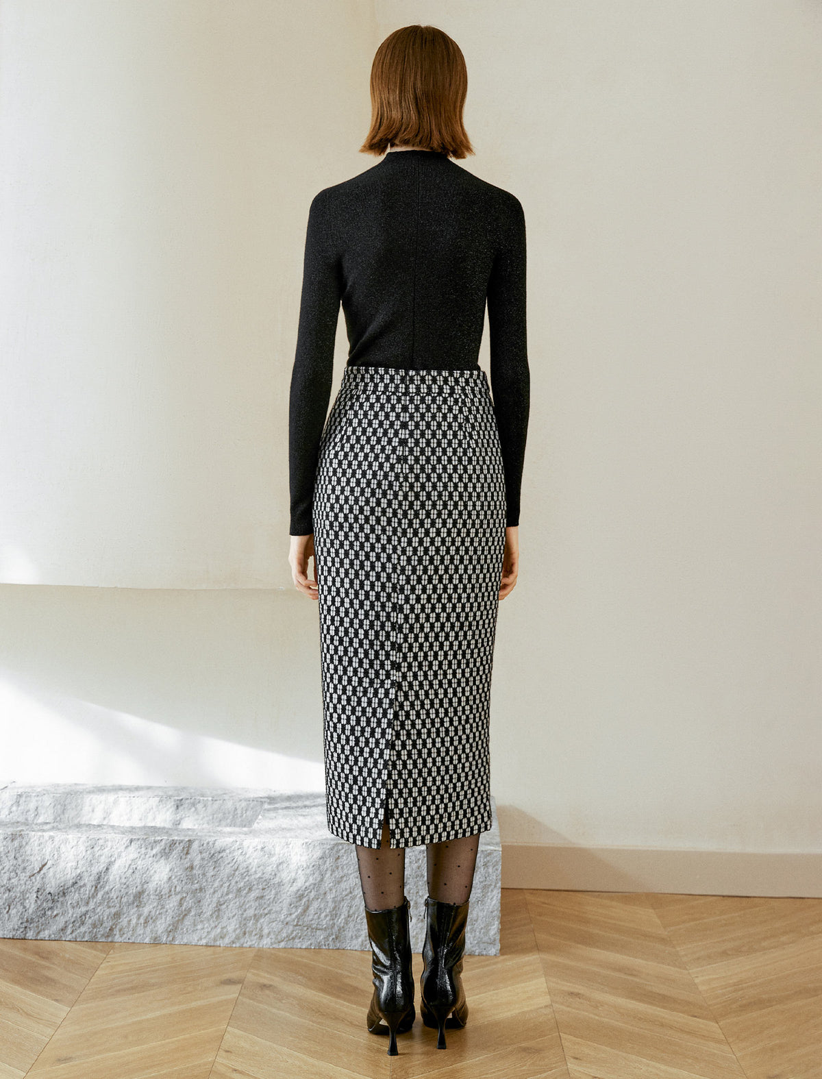 Vintage-Inspired Textured Calf-Length Skirt