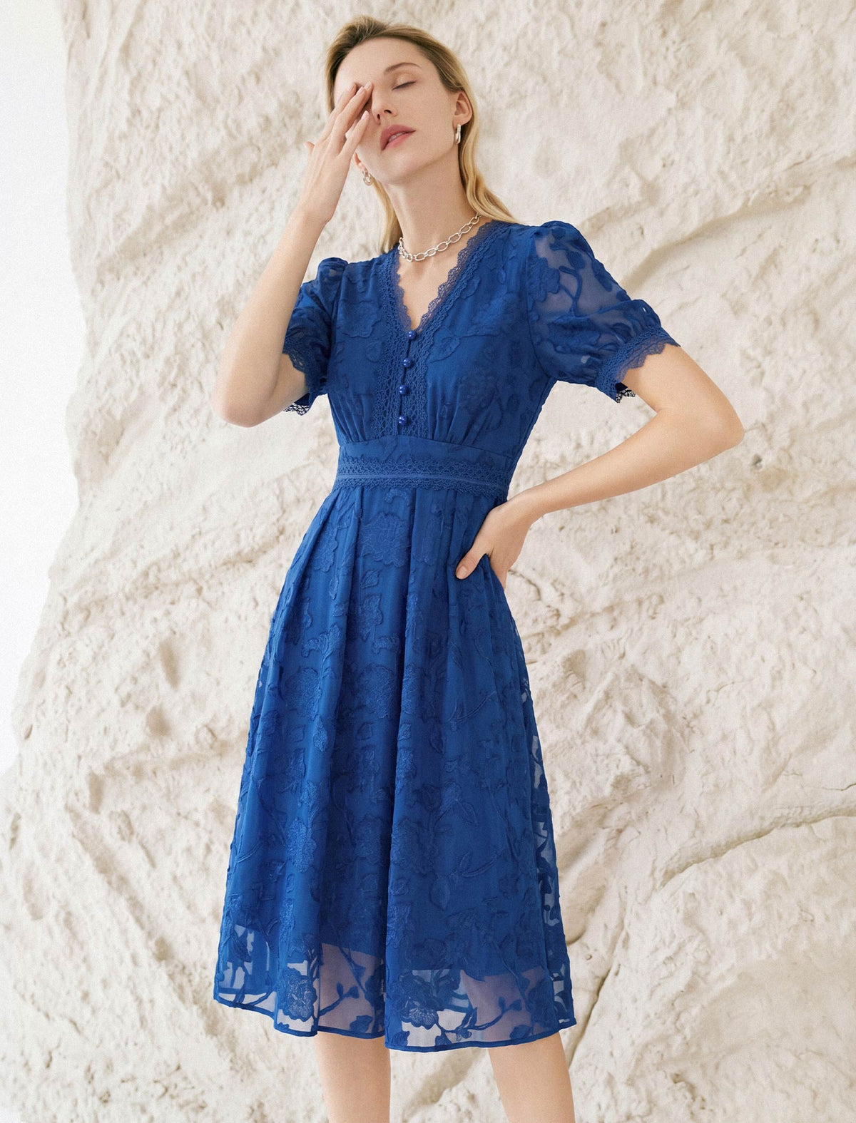 V-Neck Waist-Cinched Short Sleeve Dress