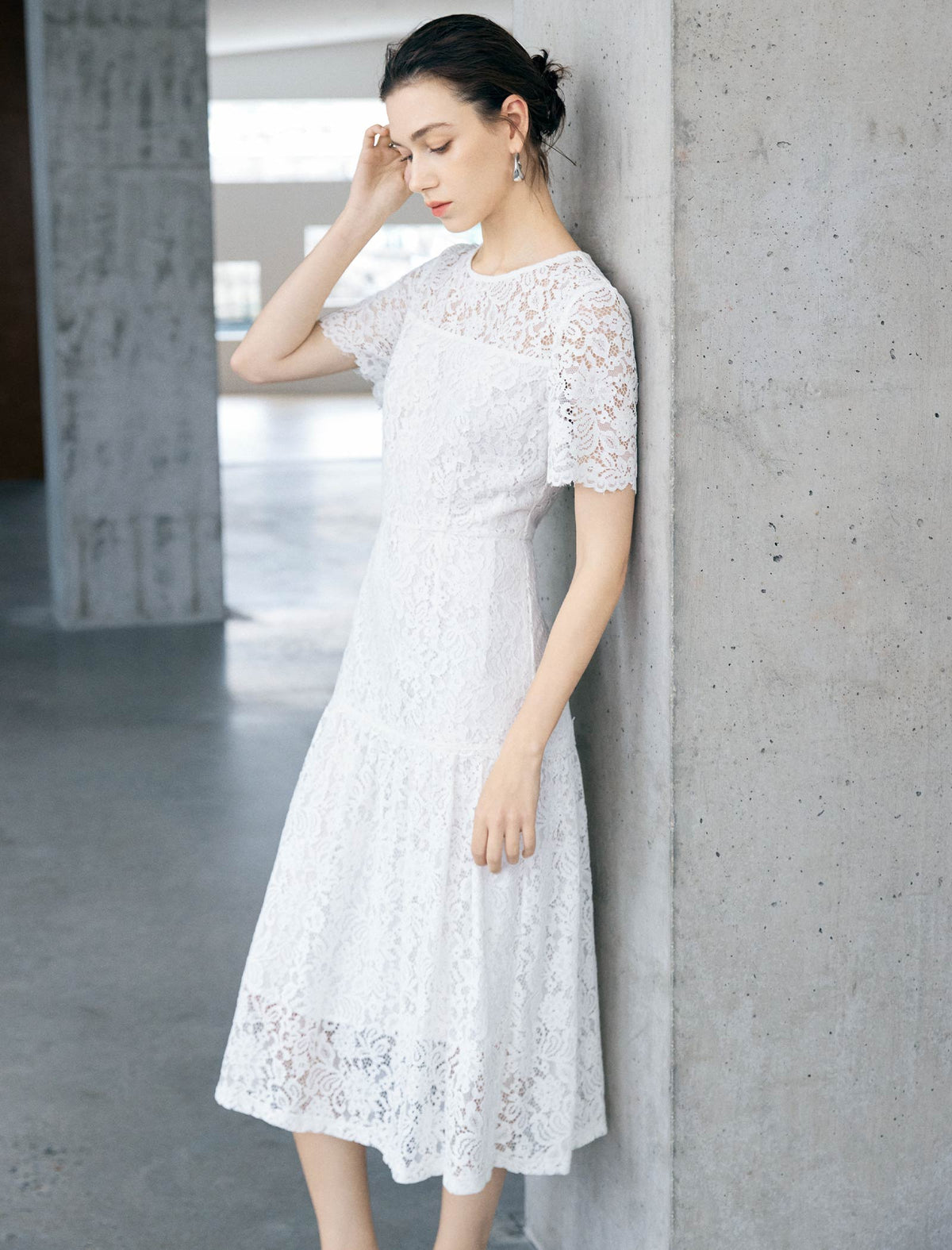 Floral Lace Short Sleeve Ruffle Hem Midi Dress