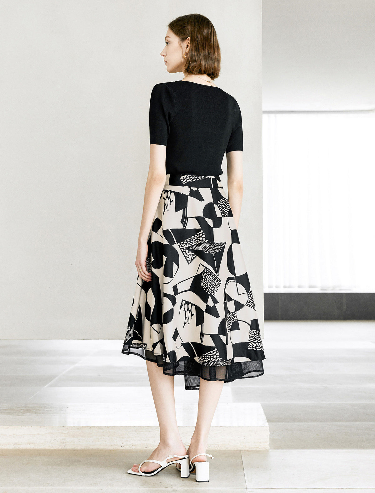 Reversible Geometric Print Mesh Detail Midi Skirt