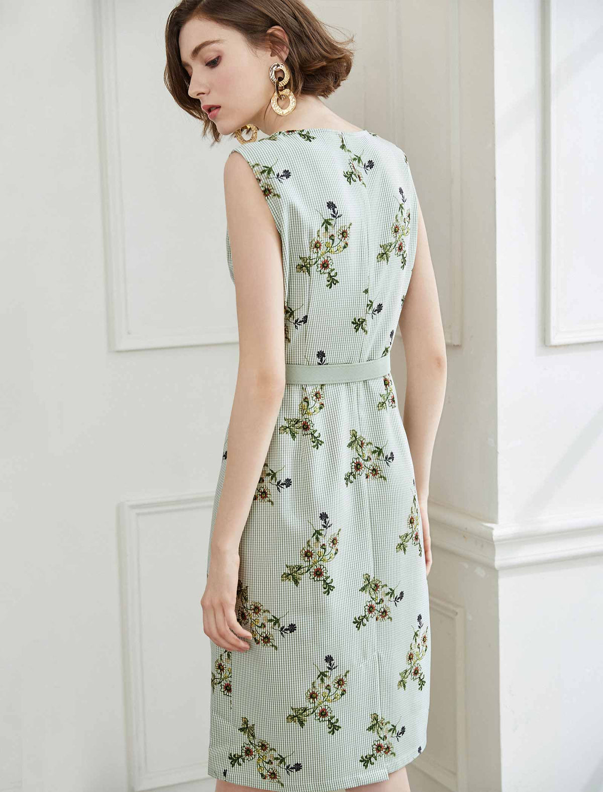 Light Green Gingham Floral Self-Belt Sleeveless Dress