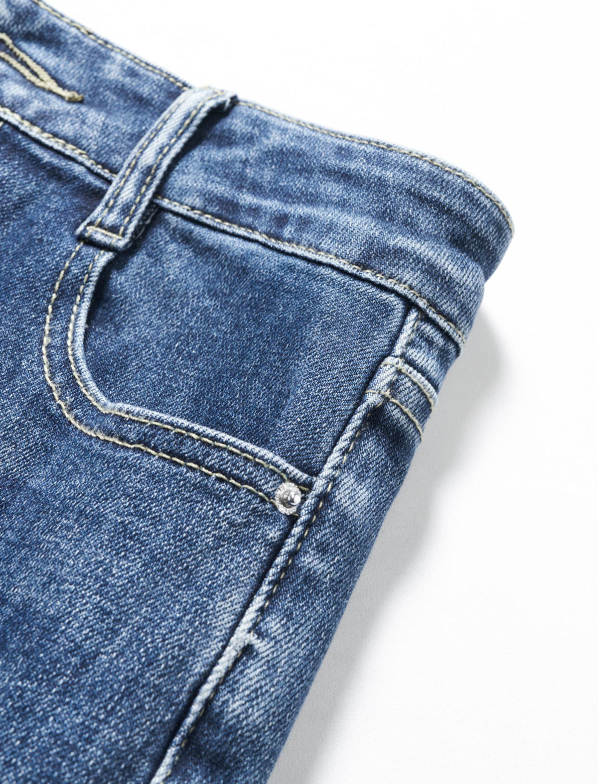 Straight-Leg Cropped Jeans