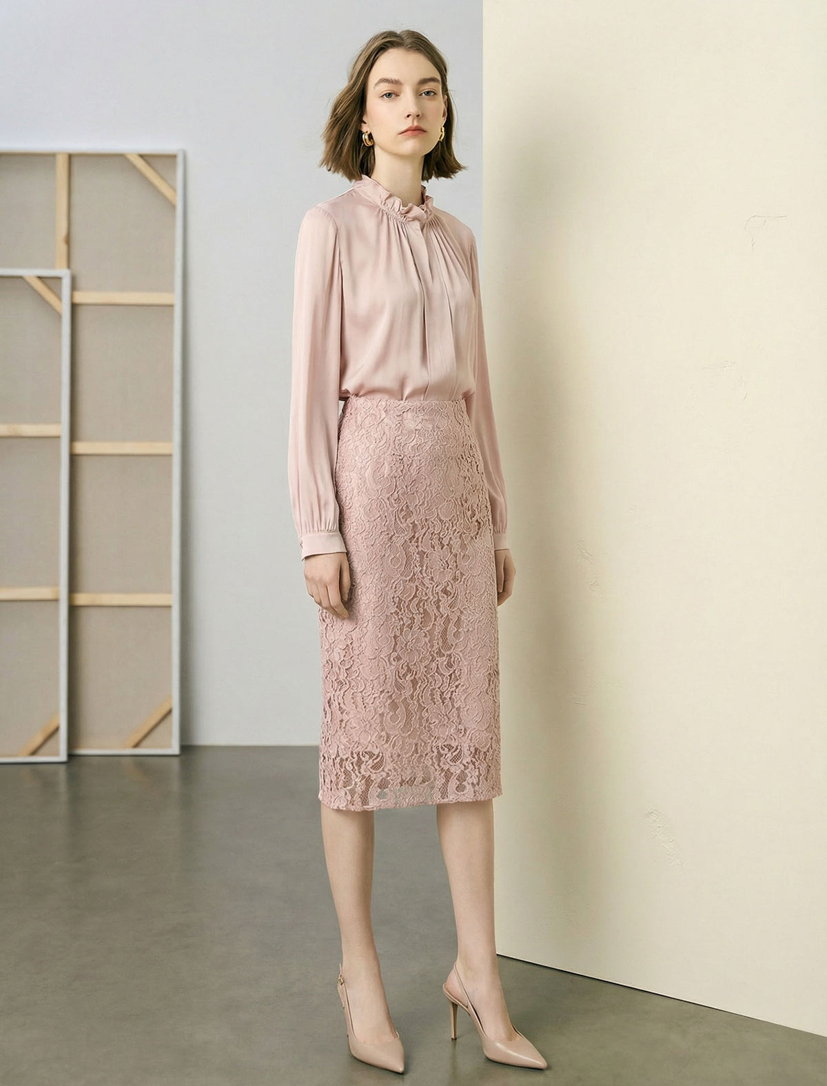 Mulberry Silk Ruched Collar Blouse