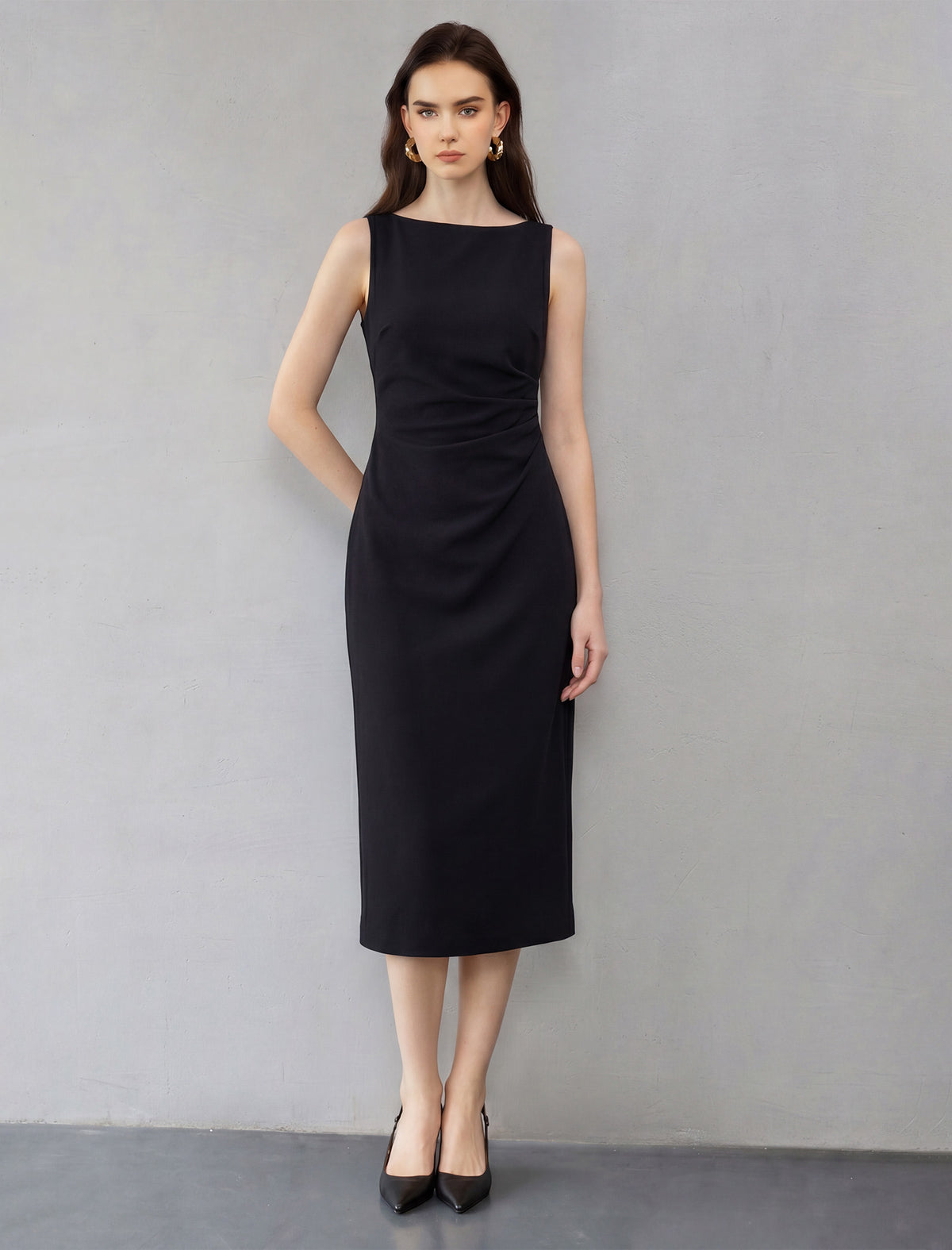 Exquisite Sleeveless Evening Gown